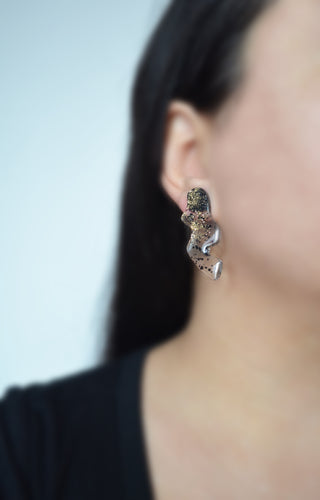 Black and Gold Glitter Ombre Squiggle Stud Earrings